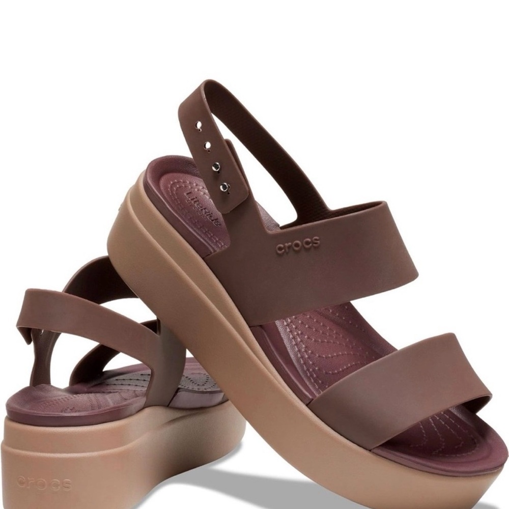 CROCS Women's Brooklyn Low Wedge Sandals